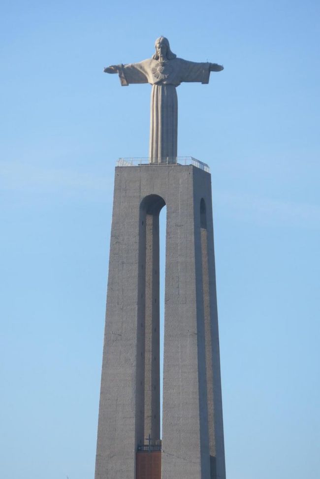 クリスト・レイです。