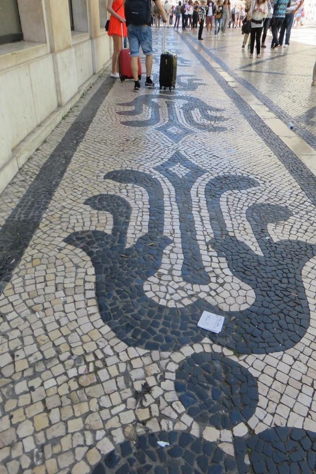 舗道のタイルの模様です。