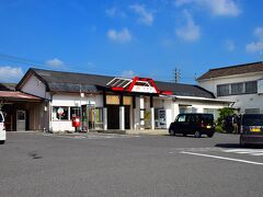 これはJR武豊線の半田駅。

1886年（明治19年）に開業した愛知県では最も古い駅の一つです。