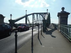 ハンガリー側から見たマーリア橋です。