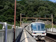 保津峡下車☆
この長～いホームの どこからでも撮れるのです