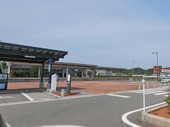 1350旧珠洲駅　2005年まで列車が走っていた　道の駅すずなりがある