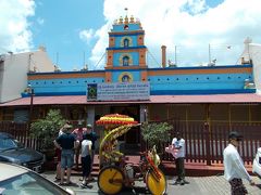 そして、モスクのちょっと先にあったのが、ヒンドゥー教のスリ・ポヤタ・ヴィナヤガール・ムーティ寺院（Sri Poyyatha Vinayagar Moorthi）。