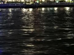 前にタイに来た時、最終日に夕食を食べた
「YOK-YOR RESTAURANT」。
