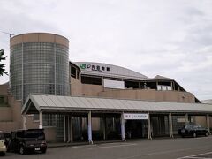 ・六日町駅東口

駅前で買い物を済ませ北越急行・ほくほく線のホームへ向かいます。