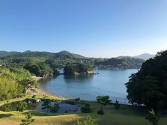 朝は早起きして、朝風呂へ。

今年は猛暑の為なのか朝でも暑い暑い。
暑くて露天風呂は早々に後にしました。

スタッフのTさんと遭遇。

昨夜は朝の３時まで喋ってたらしいです。
元気だ。