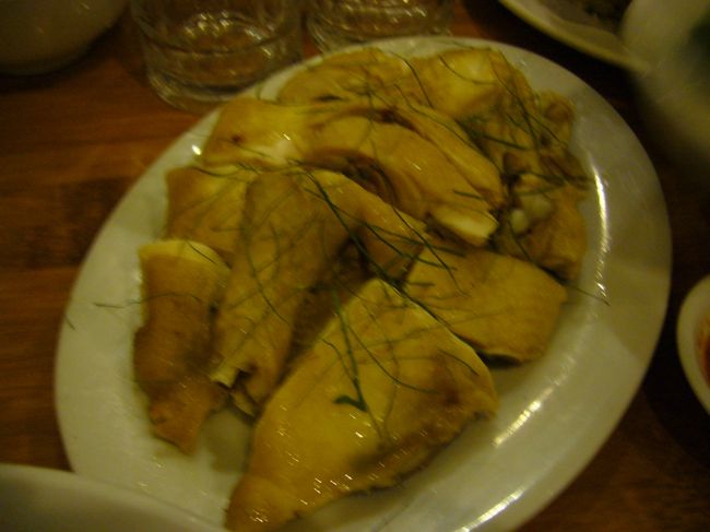 鶏肉を茹でたもの。<br />ガイドブックを見て美味しそうだったので頼んでみました。