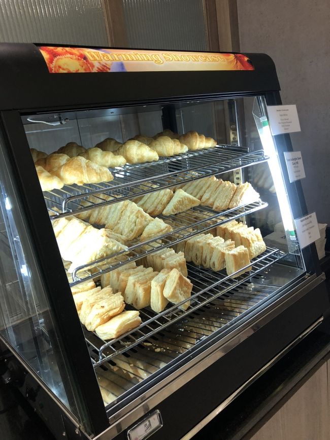 アルコールはありませんでした。<br />（注）エアコンガンガンで寒かったので薄手の長袖とかあるといいですよ