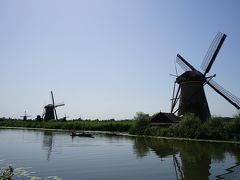 オランダ第２の都市ロッテルダムの南東に位置する田舎町キンデルダイクに到着しました。周りは本当に何もない田舎です。