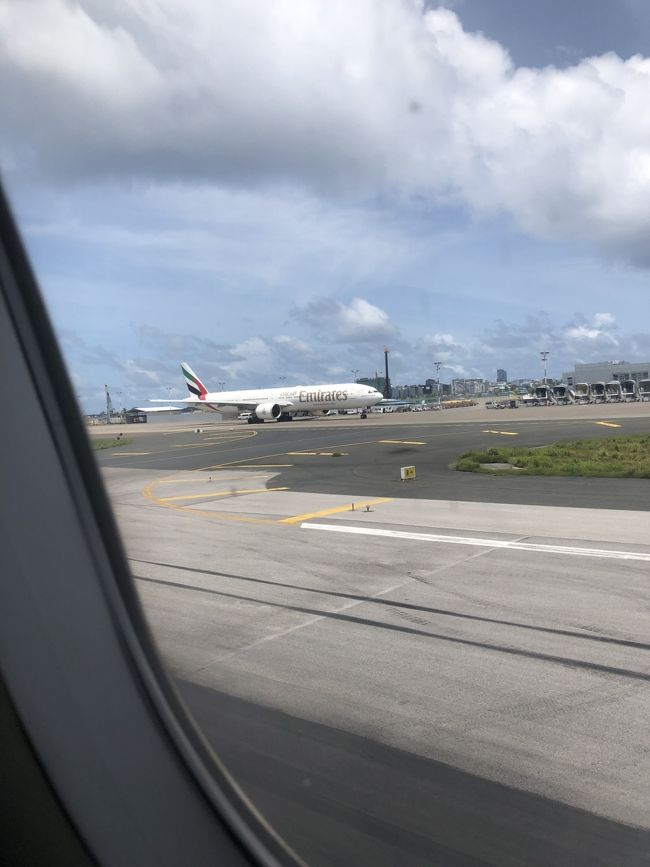 マーレ国際空港に無事到着。