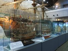 神戸海洋博物館

「海・船・港」をテーマとする博物館
神戸港のシンボルの一つになっています
