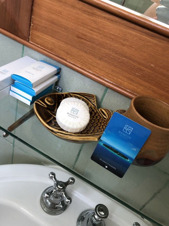 アメニティ。カミソリはありませんでした。日本から持って行って正解。