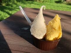 川湯温泉の牧場でジェラード