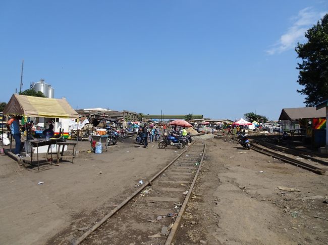 途中で途切れた線路がありました。