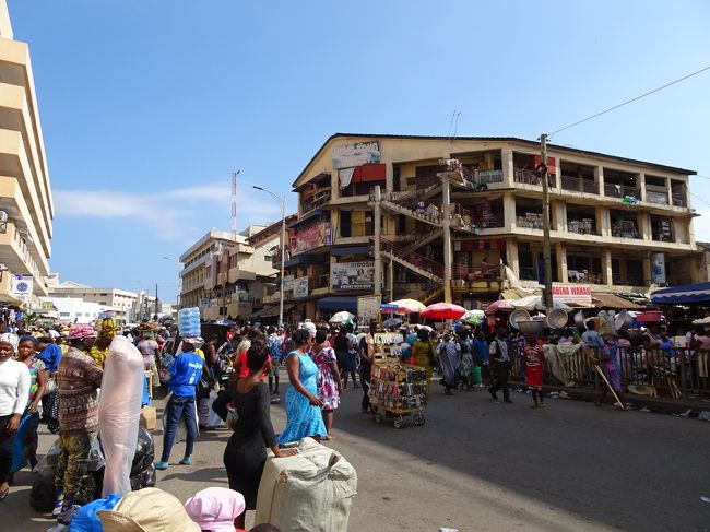 しばらく散策して市場を後にしました。