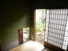 廻船問屋。明治に入ってから酒蔵を経営して財をなしたらしい。