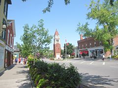 ランドマークの時計台（Clock Tower）が見えて
この辺に駐車。