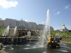 ペテルゴフ宮殿（夏の庭園）
