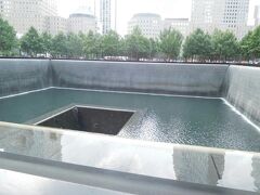 9/11メモリアルのプールです。