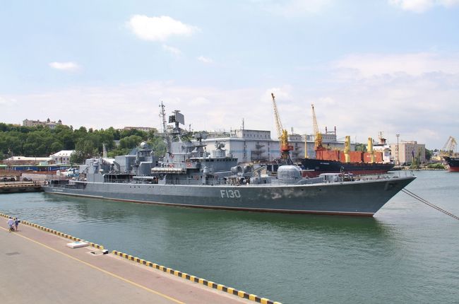 クリミア半島をロシアに接収されたので、オデッサに居るこの船だけが、<br />大きな戦力だそうだ。