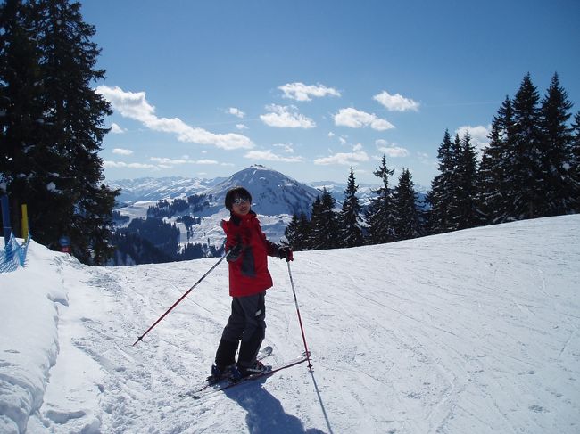 隣の山のELLMAUに向かう途中です。