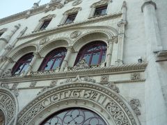 　結局荷物の回収で４時間のロス。バイロ・アルト地区に出た時がもう夕暮れでした。