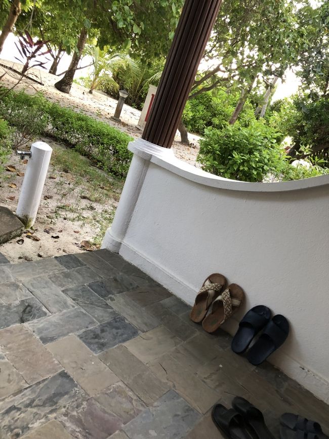 部屋の前に砂落としの水道があり超便利でした。ビーチにも所々シャワーがあります。バンドスは設備が素晴らしい！