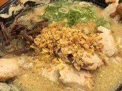 鹿児島ラーメン　豚とろ　天文館