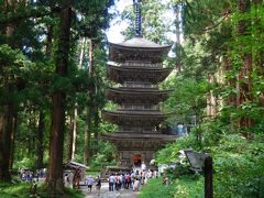　国宝　羽黒山神社五重塔に着きました。お祓いをしていただき、特別拝観します。1階と2階が見れますが、写真撮影は禁止です。

※9/8の東京テレビ「出川哲郎の充電させてもらえませんか？」で放映されました。先週に続き、ちょうど旅行記をアップするタイミングでTV放映があるのはなかなか楽しめますね♪