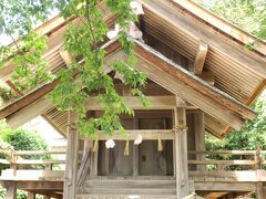 ここは
出雲大社摂社
神魂伊能知奴志神社(命主社)
かみむすびいのちぬしのやしろ（いのちぬしのやしろ）
だそうです

御祭神は　神皇産霊神(かみむすびのかみ)
