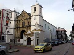 カトリックのメルセー教会(Iglesia La Merced)。
