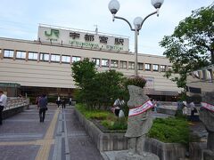 宇都宮駅前にある餃子像。

じゃあ、餃子を食べに行こうかなあ。