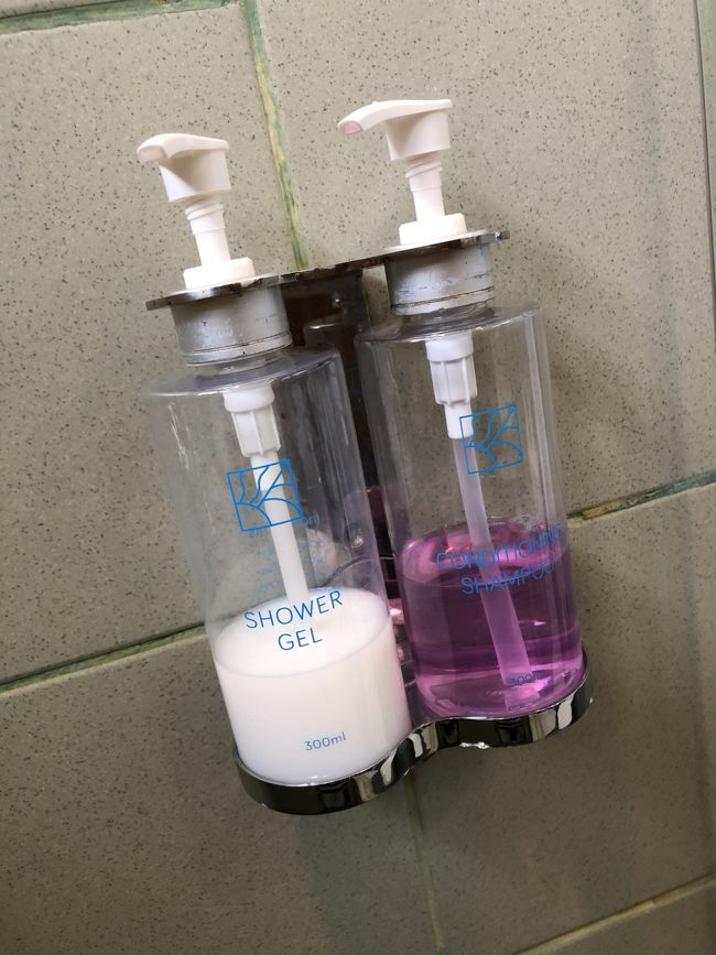 部屋にあったシャワージェルがすごくいい香りで。外国人とすれ違った時の香り！