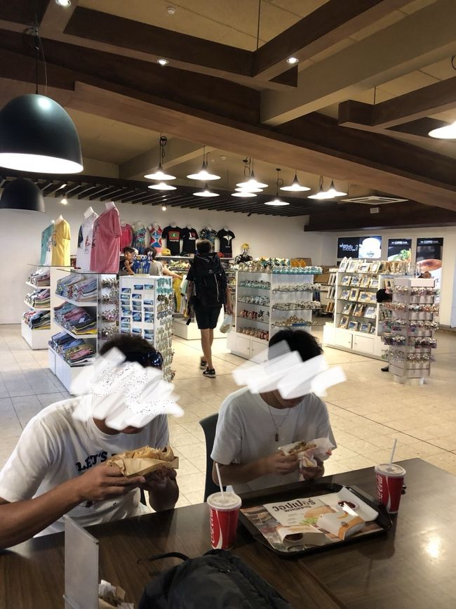 バーガーキングもありました