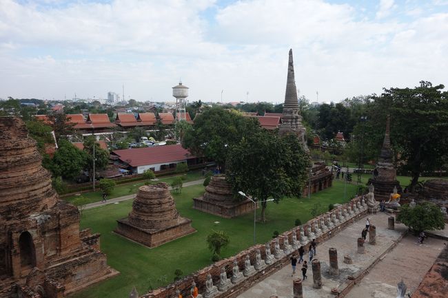 一周して、階段を下ります。