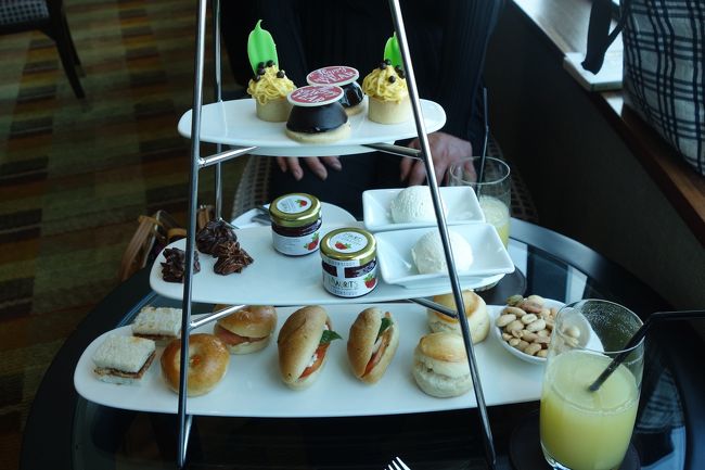 さっそくアフタヌーンティーをいただきました。