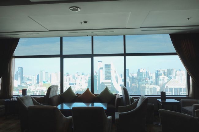 観光が終わって、インターコンチネンタル バンコクへのチェックインは37階のクラブラウンジで。