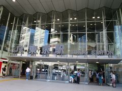 7:51　佐倉駅発
8:48　東京駅着
早めに東京駅に行きフルーツパーラーでモーニングでも思っていたら果実園も千疋屋も行列で断念。
9:30　東京駅日本橋口はクラブツーリズムのいろんなツアーの集合場所になっています。