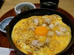 夕食は名古屋コーチンの親子丼。
鶏肉の美味しいこと・・・(；´Д｀)
コリっとジューシーっていいよね。