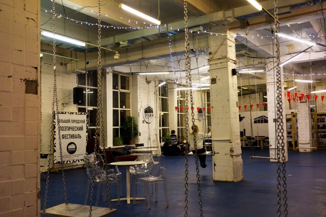 お洒落ショップがひしめきあっていましたが<br />ちょっと窮屈な感じがして閉所恐怖症の自分はすぐ退散です。。