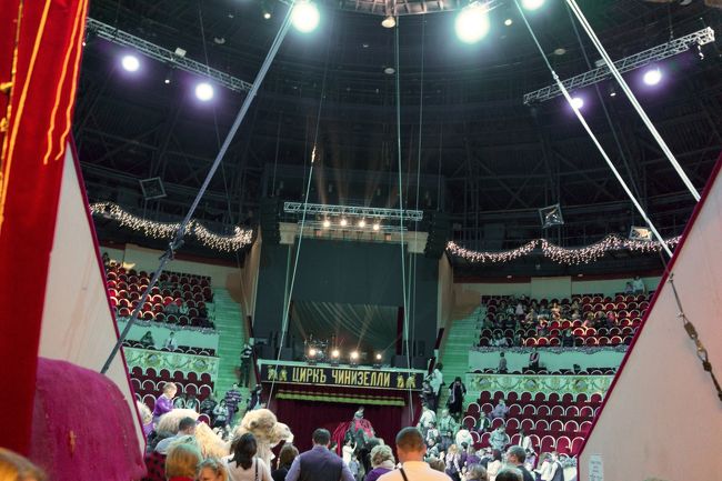 会話がおぼつかないので<br />チケットを買うのもひと苦労しましたが<br />なんやかんやで入場できました