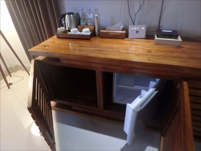 冷蔵庫は小さいですが、上下階ともよく冷えます。