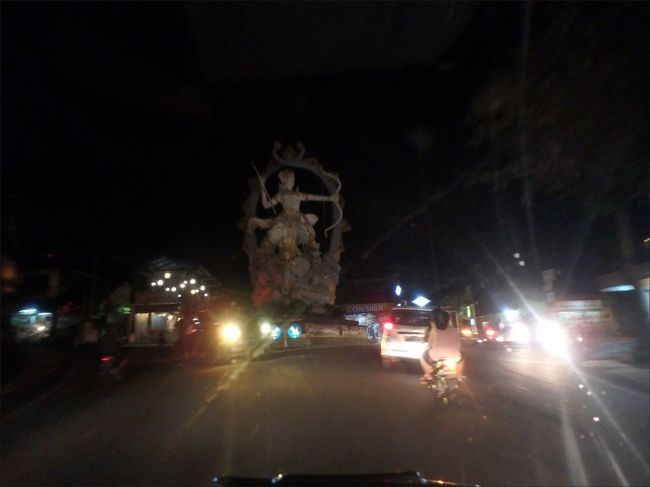 ゴアガジャ方面に、車で10分ほど走ったところの