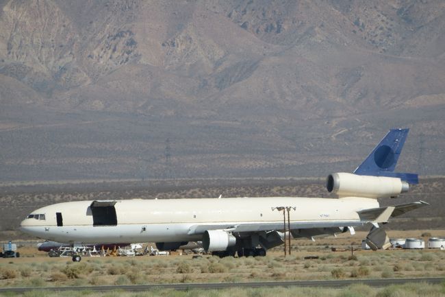 18海外 土日で飛行機の墓場へ行ってみた モハーベ ヴィクターヴィル カリフォルニア州 アメリカ の旅行記 ブログ By 森 武史 さん フォートラベル