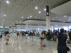 深セン空港到着