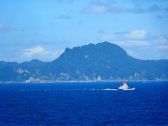 たまには”東京湾見物”もいいものです
アクアラインや横浜の街を過ぎると，千葉県側の鋸山と東京湾フェリー（浜金谷と久里浜を結ぶ）