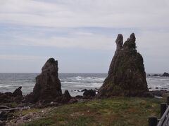 　近くにあったのはトトロ岩。
　誰が名づけたのか、そういえばトトロに似ている。