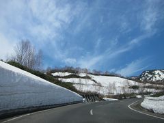 雪の回廊が見えてきました。