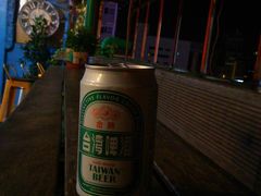 ホテルで夜飲み。
屋上の憩いの広場