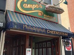 フィラデルフィアの名物はフィリーチーズステーキサンドイッチ。


